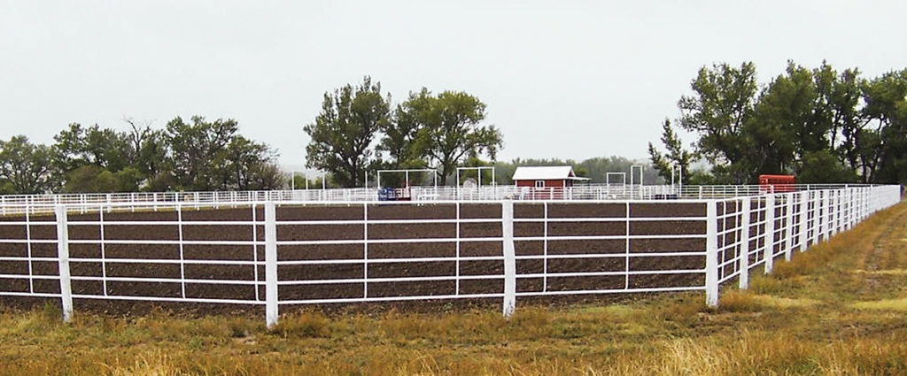 Linn Post and Pipe Continuous Fence