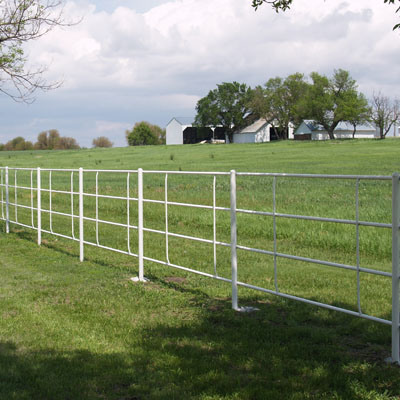 Linn Post and Pipe Continuous Fence